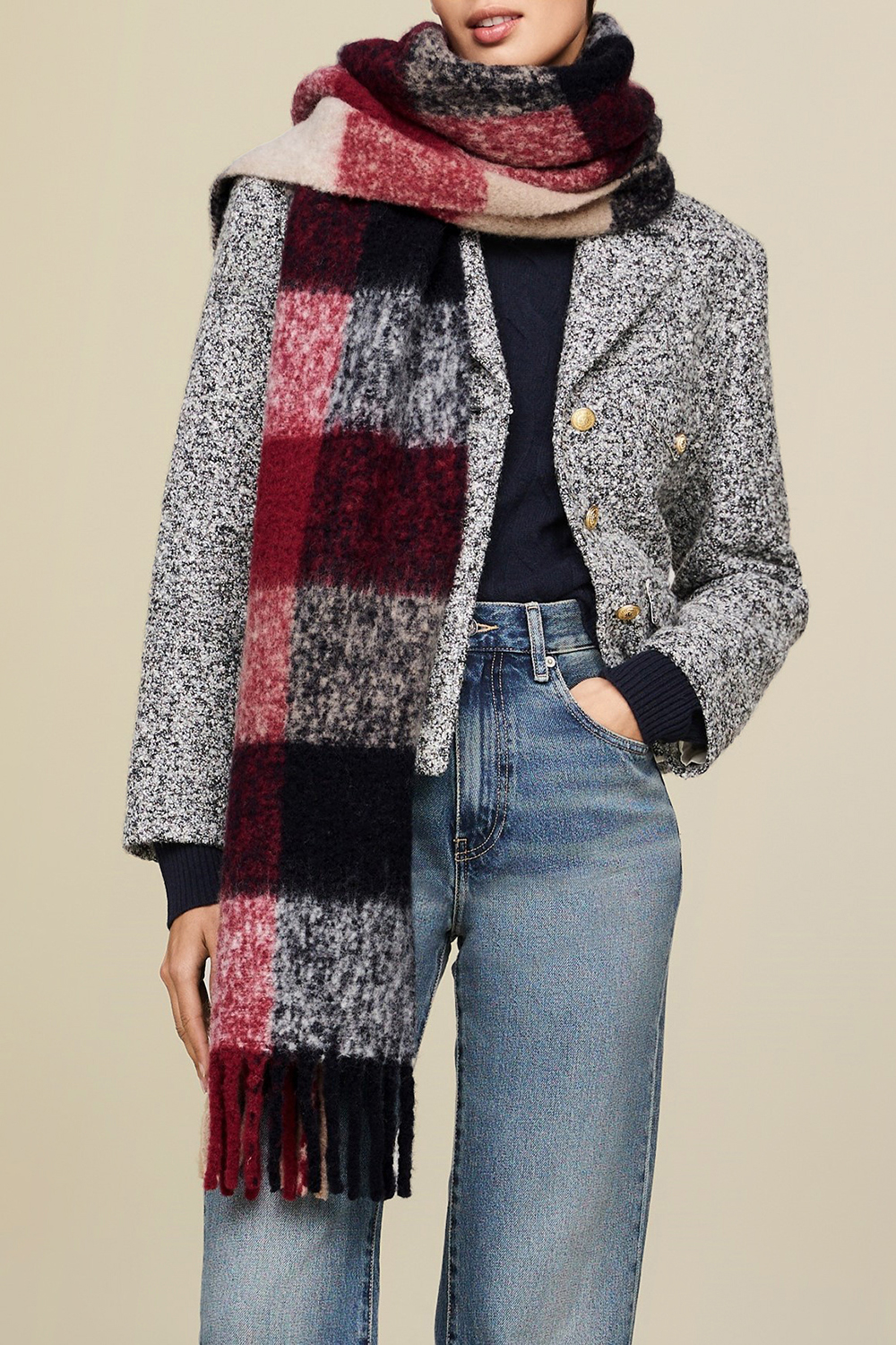 תמונת כל הלוק של צעיף צמר